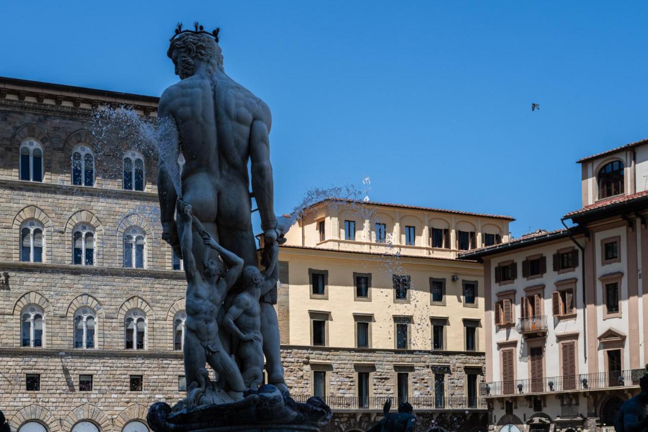 - Palazzo Signoria Luxury 5 - Nettuno * Florence